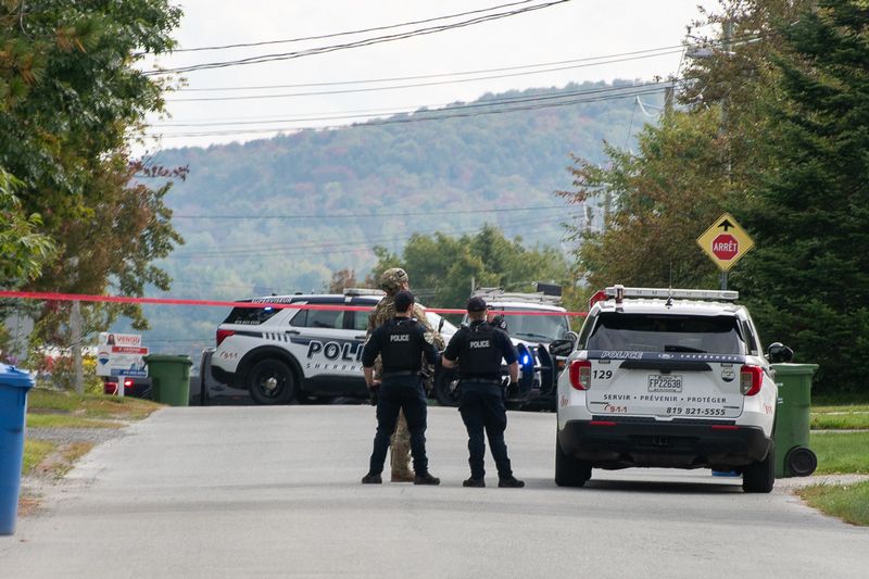 Voies de fait et séquestration à Sherbrooke : trois personnes arrêtées